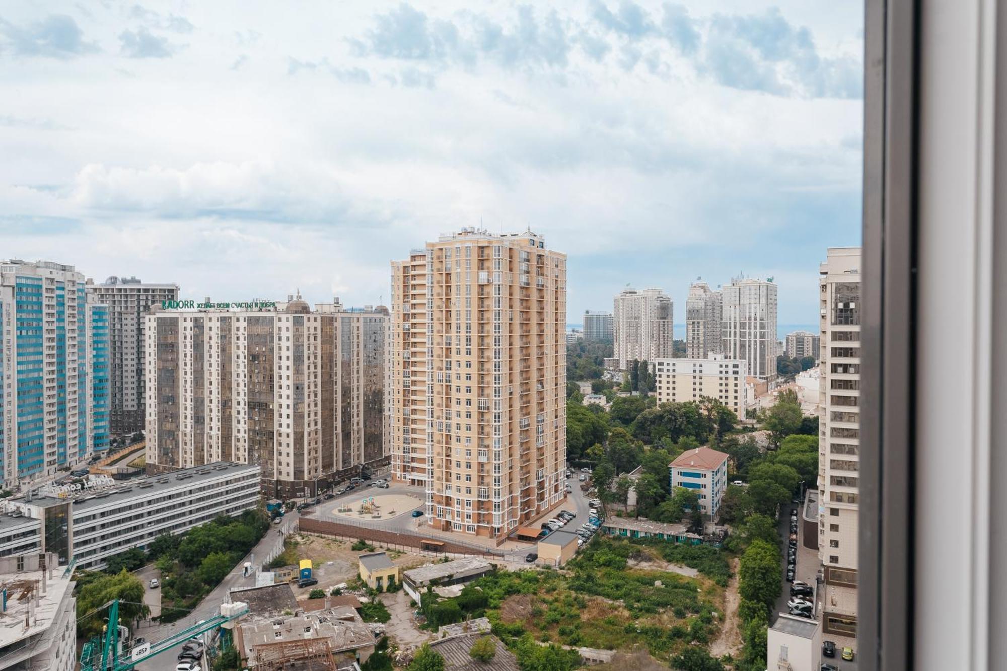 Prestige Plaza Apartments Odessa Exterior foto