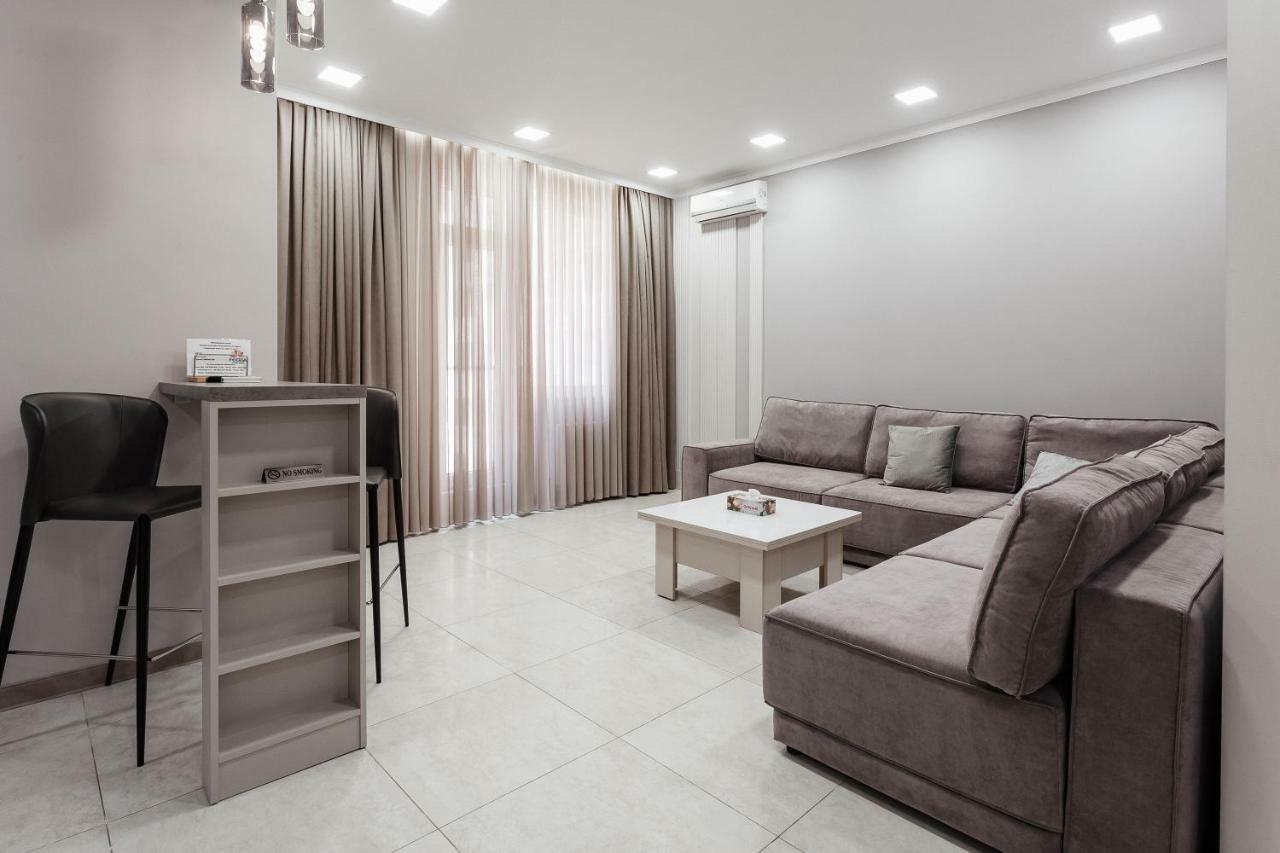 Prestige Plaza Apartments Odessa Exterior foto